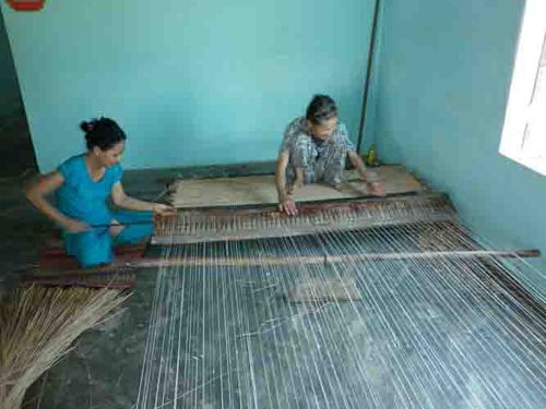 Về làng chiếu Triêm Tây ảnh 1